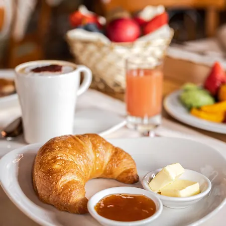 Gaia - The Sustainable 4 Star 4* Basel